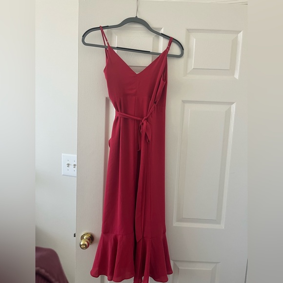 Brand new with tags Lulu’s midi dress - Picture 4 of 4